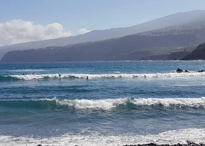Céntrico Apartamento Con Balcón Cerca De La Playa