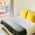 Centrico Apartamento Con Balcon Cerca De La Playa 公寓 *
