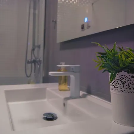 Centrico Apartamento Con Balcon Cerca De La Playa Appartement