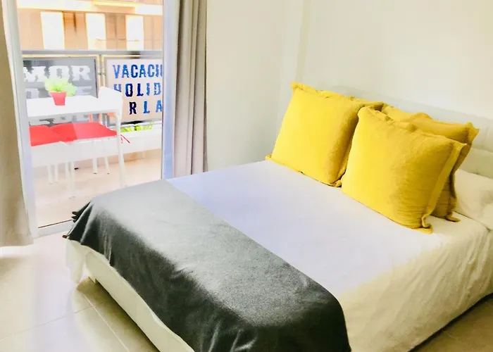 Centrico Apartamento Con Balcon Cerca De La Playa Lejlighed *